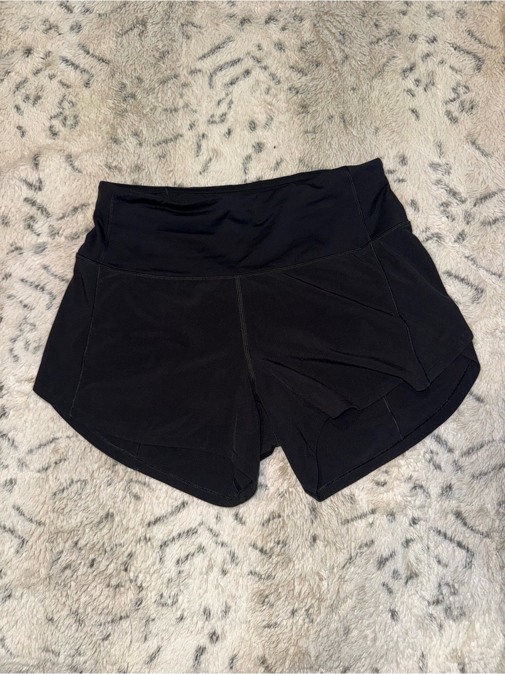 Lululemon speed up black shorts size 4